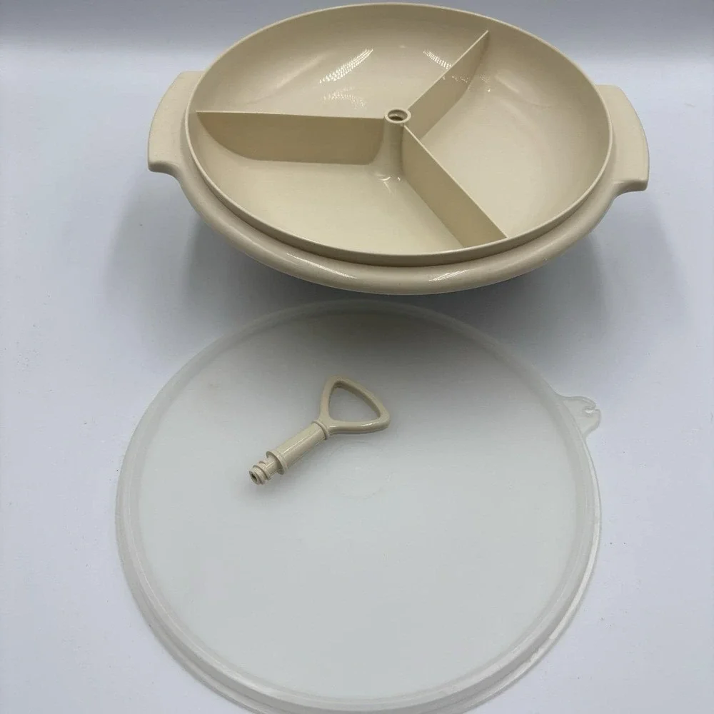 Vintage Tupperware Suzette‎ Divided Plate 608-4 & Lid 229-17 With Handle Tan